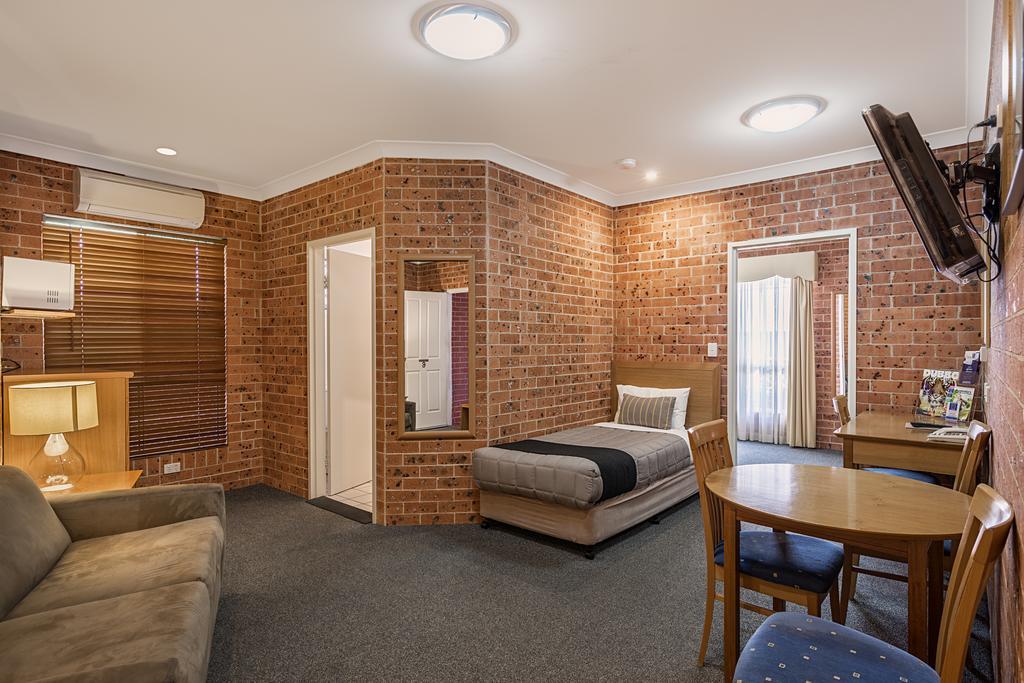 Akuna Motor Inn And Apartments Dubbo Extérieur photo
