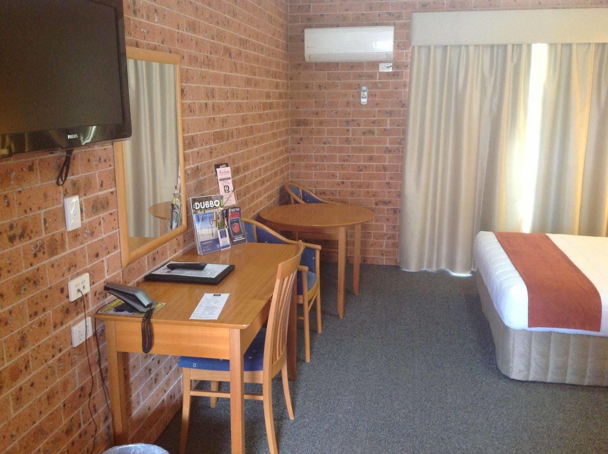 Akuna Motor Inn And Apartments Dubbo Extérieur photo