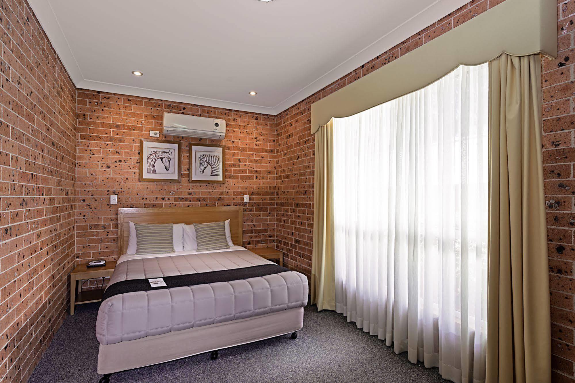 Akuna Motor Inn And Apartments Dubbo Extérieur photo