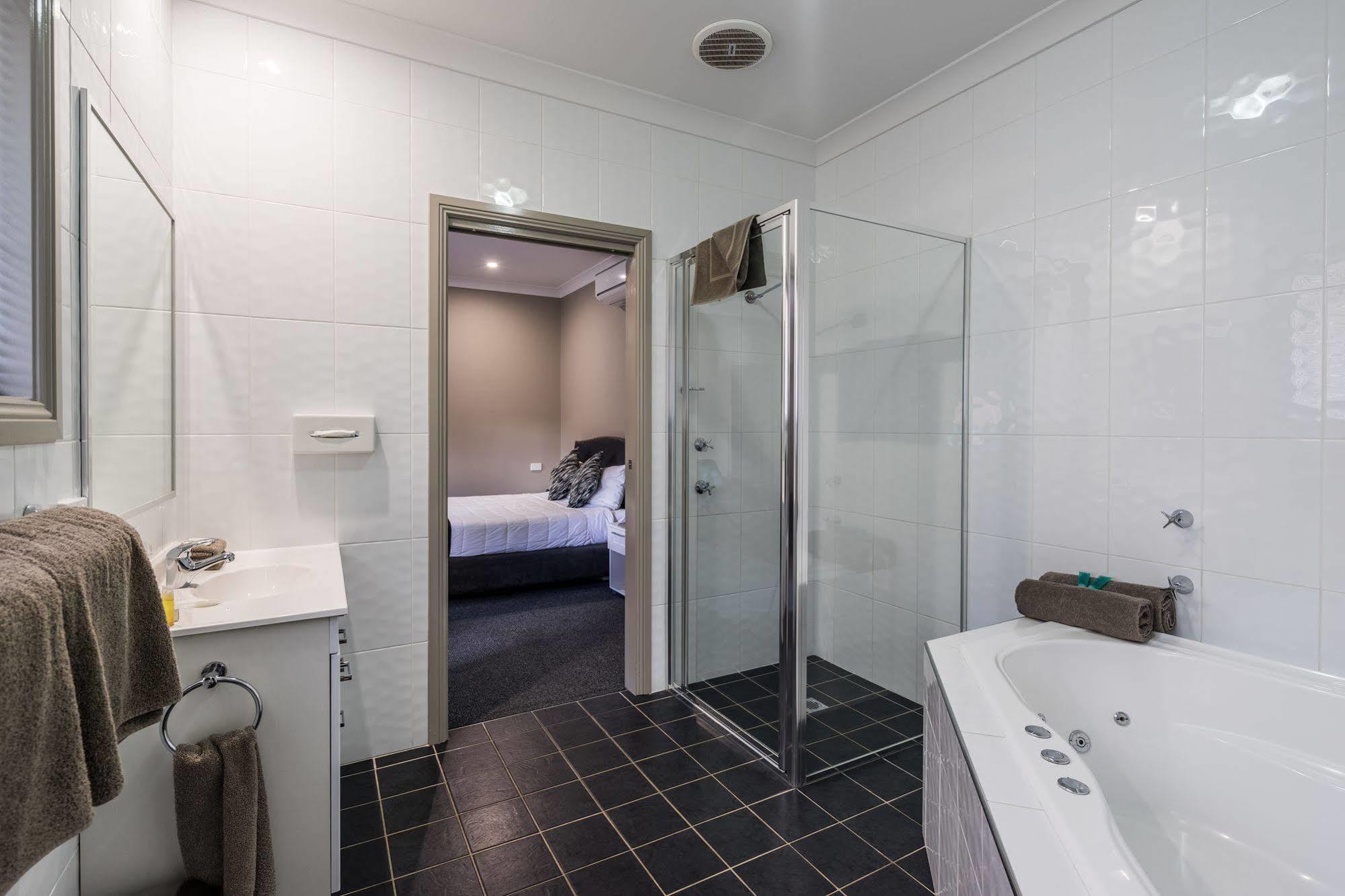 Akuna Motor Inn And Apartments Dubbo Extérieur photo