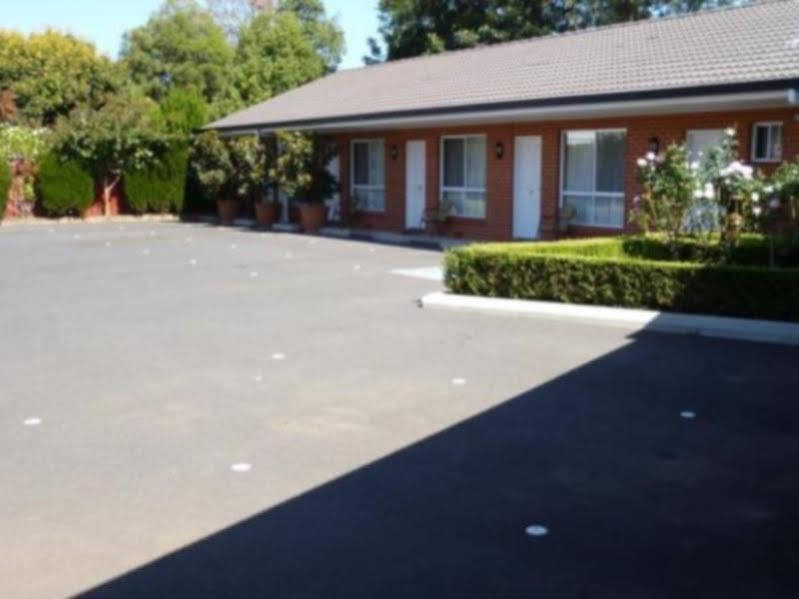 Akuna Motor Inn And Apartments Dubbo Extérieur photo