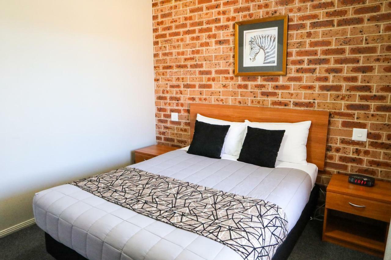 Akuna Motor Inn And Apartments Dubbo Extérieur photo